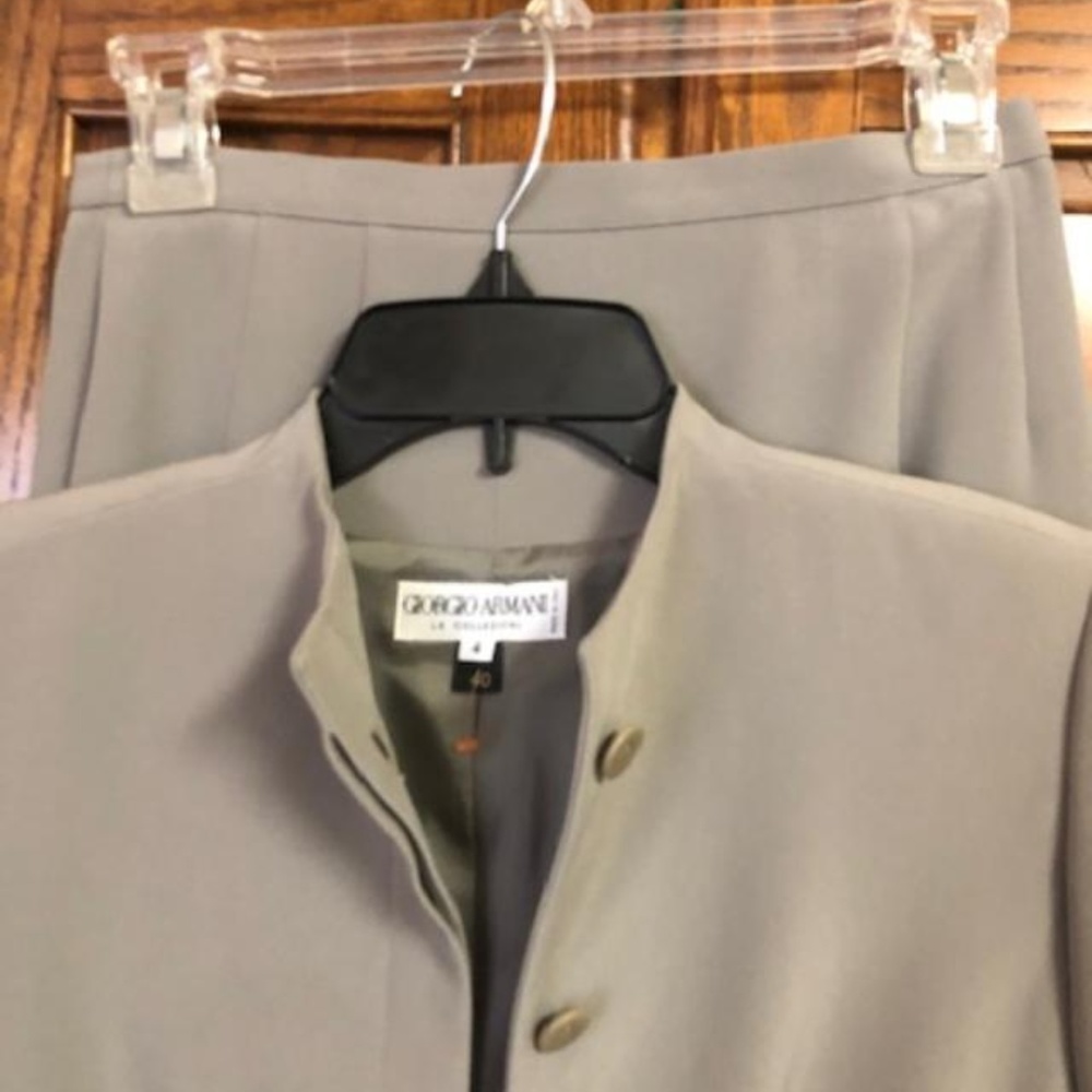 SOLD on EBAY! NWOT AUTH. GIORGIO ARMANI SKIRT/ BLAZERMADE IN ITALY, ORIG. $1,199